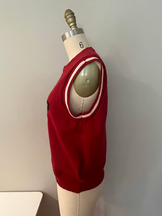 Wine red V-neck knit vest