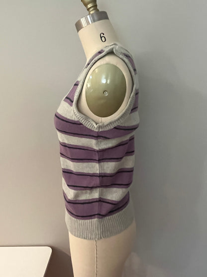 Stripe crew neck knit vest