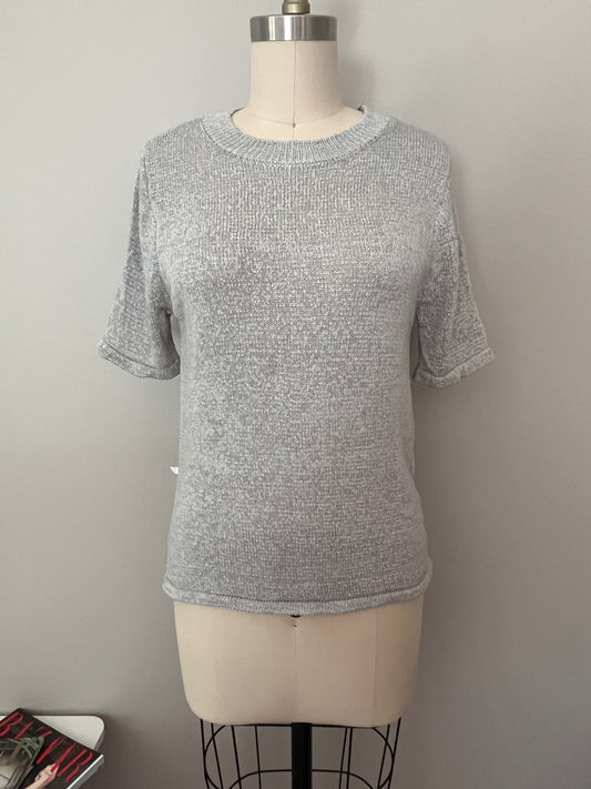 Heather gray short sleeve knit top