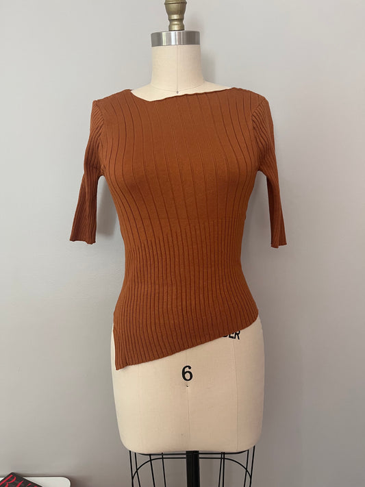 Cinnamon ribbed sculpt knit top